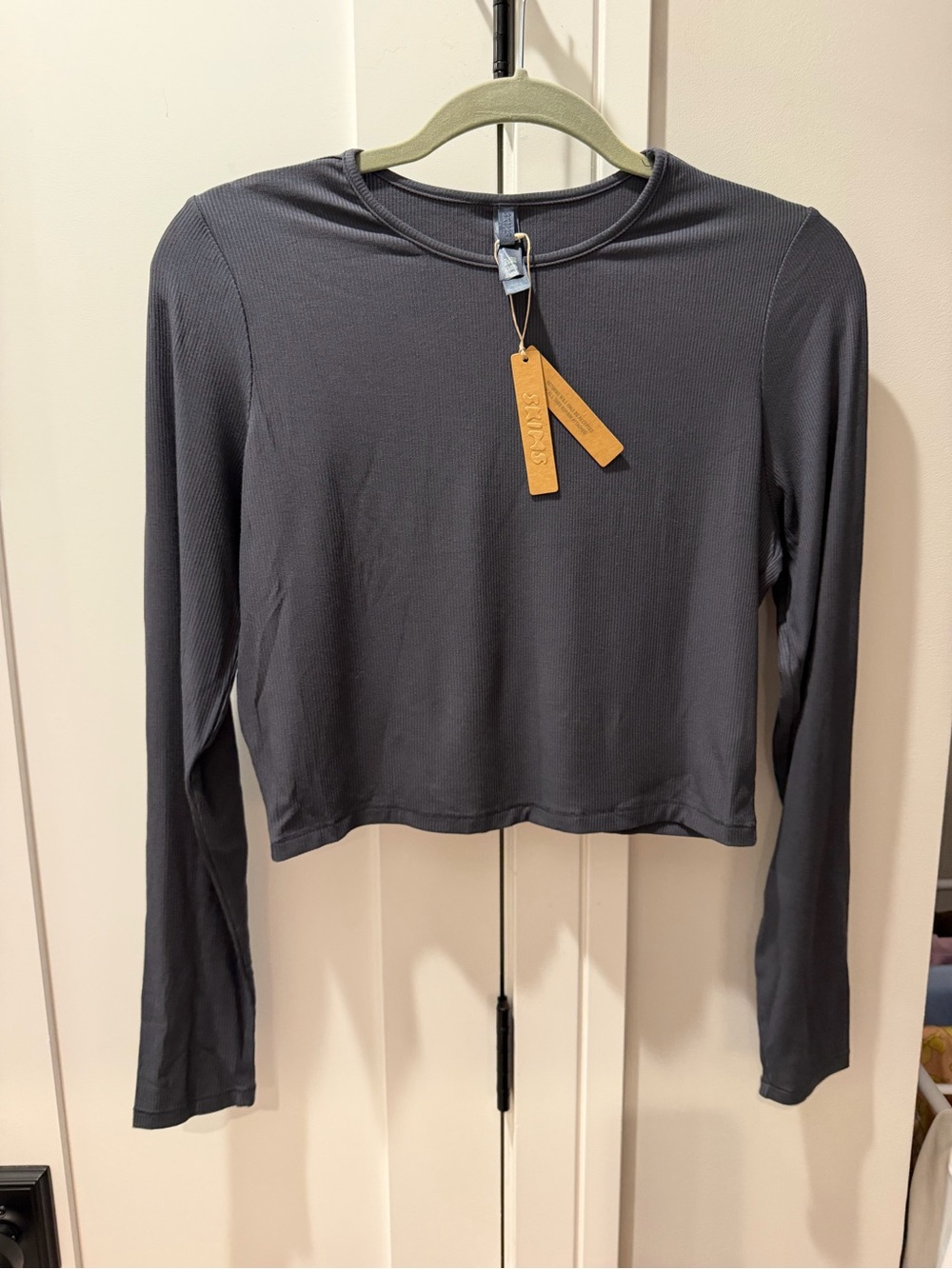 SKIMS Graphite Soft Lounge Ribbed Long Sleeve Crop Top Size Large